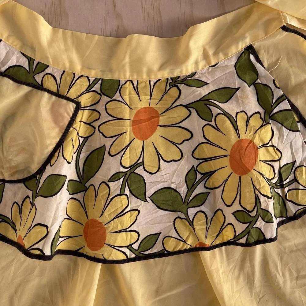Vintage 70s Yellow Daisy Floral Half‎ Waist Apron Womens One Size Retro Kitchen